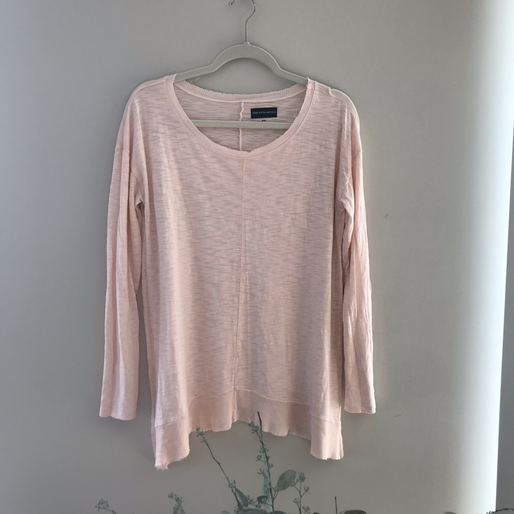 🌸 3 for $10 // Saks Fifth Avenue summer sweater